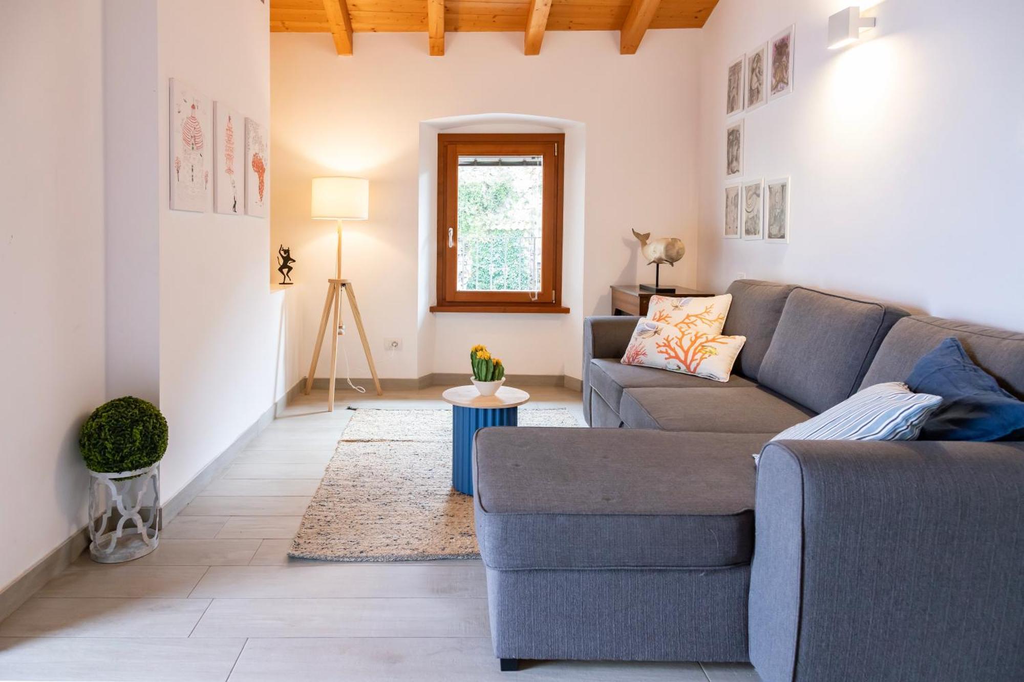 Ca De L'Angelon Aparthotel Brenzone sul Garda Luaran gambar