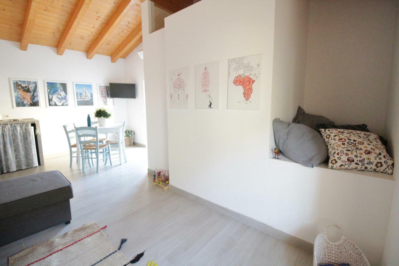Ca De L'Angelon Aparthotel Brenzone sul Garda Luaran gambar